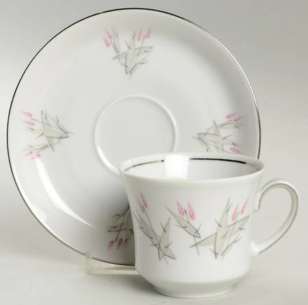 WIG3 Flat Cup & Saucer Set