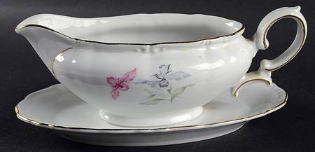 WIG8 Gravy Boat with Attached Underplate