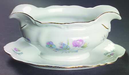 WIG86 Gravy Boat with Attached Underplate