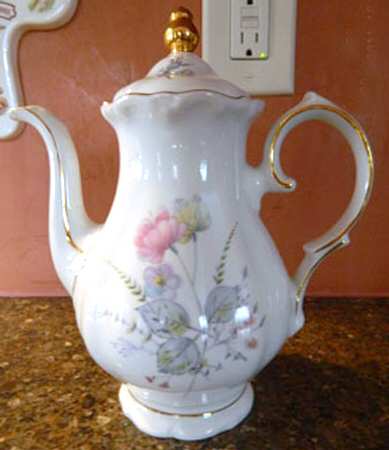 WIG86 Coffee Pot & Lid