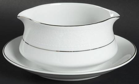 Bridal Lace Gravy Boat with Attached Underplate