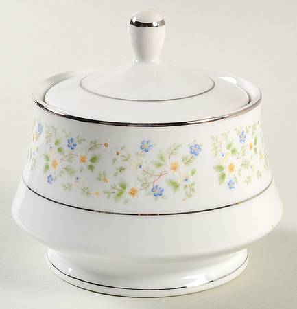 Country Gardens Sugar Bowl & Lid