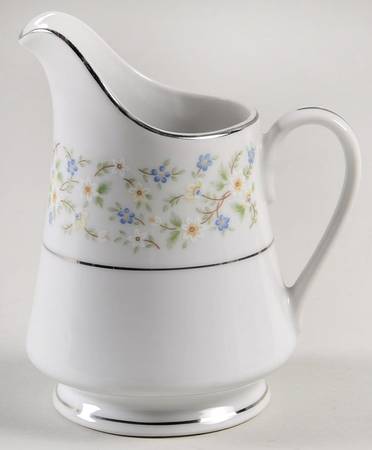Country Gardens Creamer