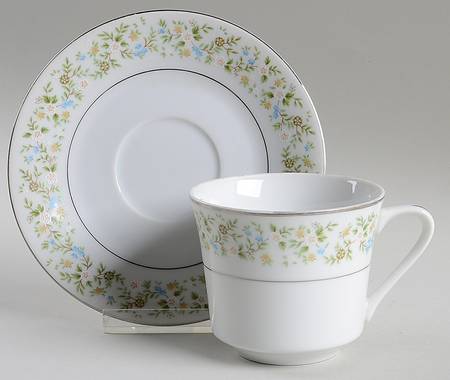 Country Gardens Flat Cup & Saucer Set
