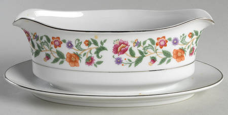 Wind Song Gravy Boat with Attached Underplate