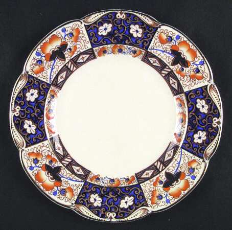 Braemar (Scalloped) by Wood &amp; Sons