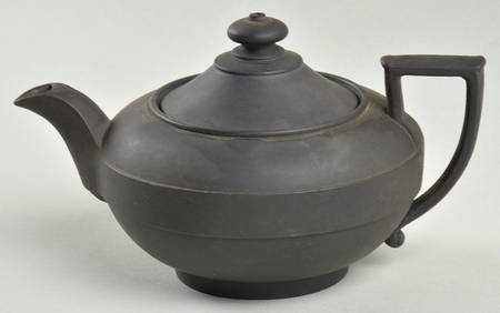 Basalt Black Individual Teapot & Lid