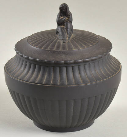 Basalt Black Sugar Bowl & Lid