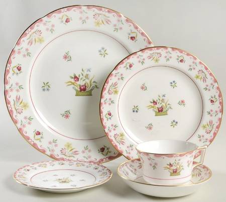 Bianca (Williamsburg Mark) 5 Piece Place Setting by Wedgwood