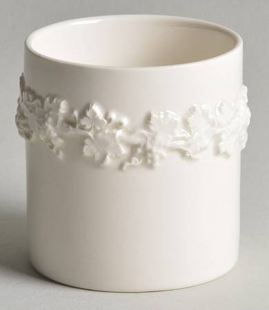 Cream Color on Cream Color (Shell Edge) Cigarette Holder