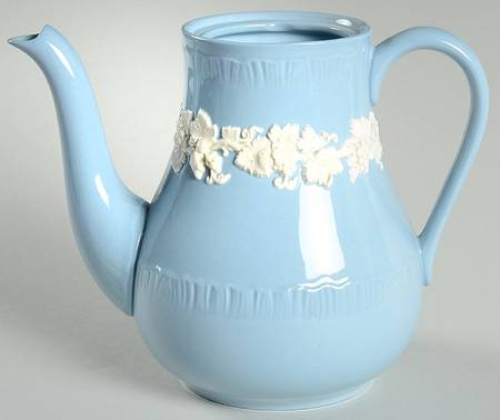 Cream Color on Lavender (Shell Edge) Coffee Pot No Lid