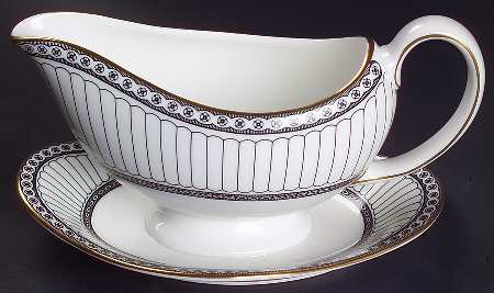 Colonnade Black Gravy Boat with Attached Underplate