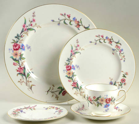 Devon Sprays 5 Piece Place Setting