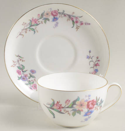 Devon Sprays Oversized Cup & Saucer Set