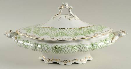 Flora Gold (Gold Vine and Accents) Oval Covered Vegetable