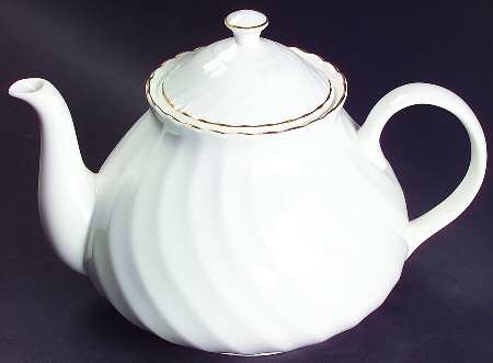 Gold Chelsea Teapot & Lid