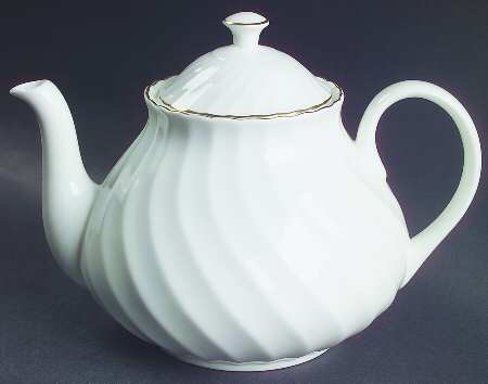 Gold Chelsea Mini Teapot & Lid