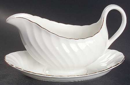 Gold Chelsea Gravy Boat & Underplate