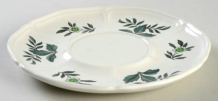 Green Leaf (Queen's Shape) Underplate for Sauce Boat
