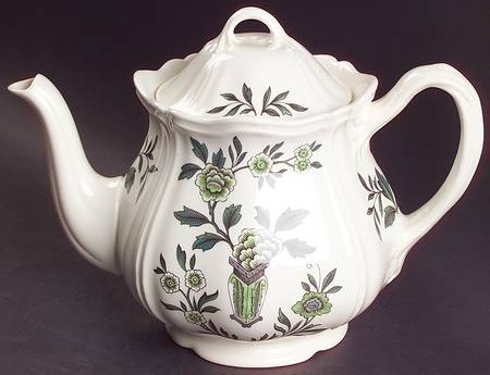Green Leaf (Queen's Shape) Teapot & Lid