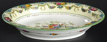 Grosvenor (W697, Cream Rim) 10" Oval Vegetable Bowl