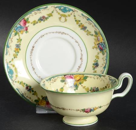 Grosvenor (W697, Cream Rim) Footed Cup & Saucer Set