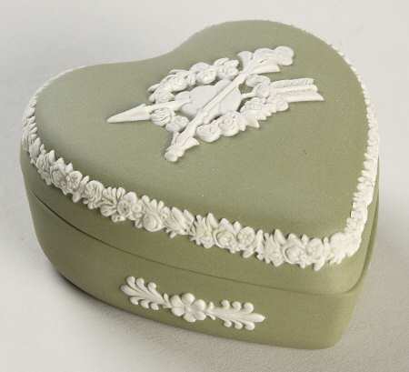 Couples Celebration Annual Heart-Box Celadon Green-Couples Box - No Box