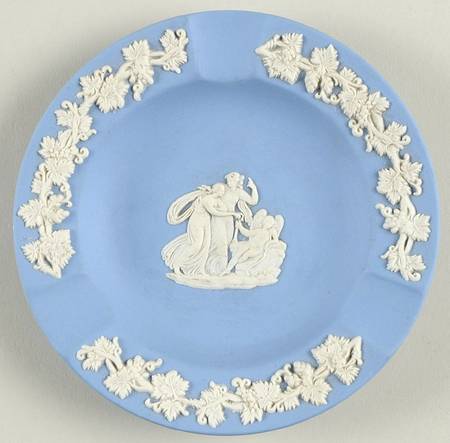 Cream Color on Lavender (Pale Blue) Jasperware 3 Slot Round Ashtray