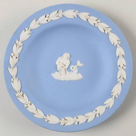 Cream Color on Lavender (Pale Blue) Jasperware 4" Zodiac Aquarius Round Tray