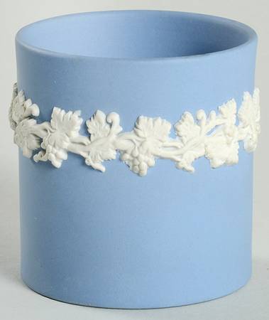 Cream Color on Lavender (Pale Blue) Jasperware Cigarette Holder