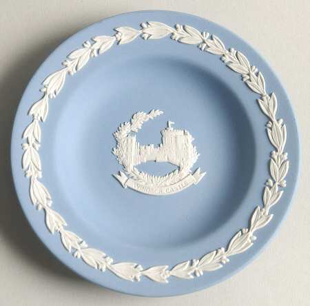 Cream Color on Lavender (Pale Blue) Jasperware Round Landmark Tray