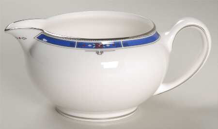 Kingsbridge 146 Shape Creamer