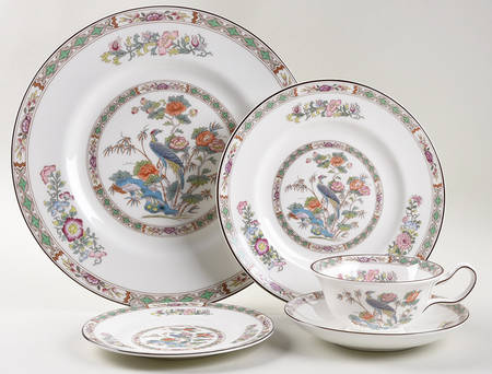 Kutani Crane 40  Piece Estate Set