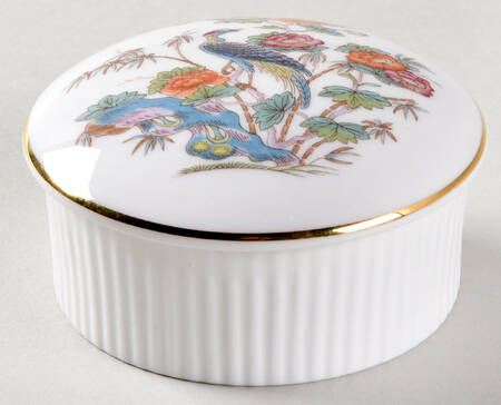 Kutani Crane 2" Round Fluted Box & Lid