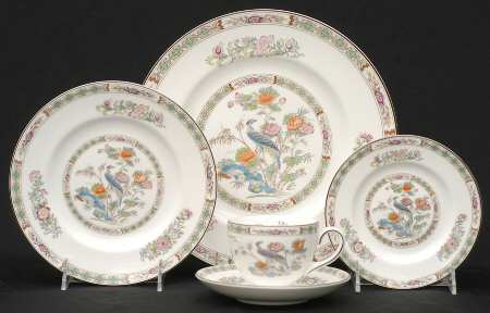 Kutani Crane 5 Piece Place Setting