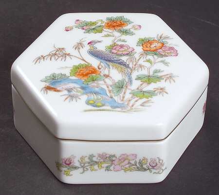 Kutani Crane Hexagonal Box & Lid
