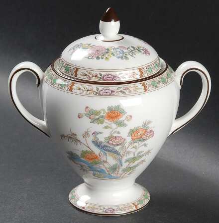 Kutani Crane Globe Shape Sugar Bowl & Lid