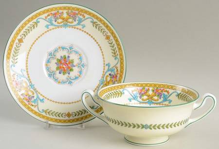 Kynance (Center and Laurel Band) Footed Cream Soup Bowl & Saucer Set