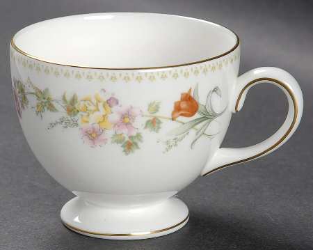 Mirabelle Footed Cup