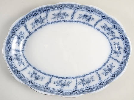 Muriel (Gold Trim) 16" Oval Serving Platter