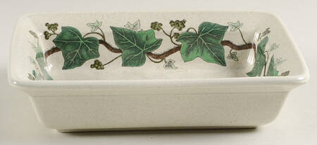 Napoleon Ivy Green (Queen's Ware) Hors d'Oeuvres Dish