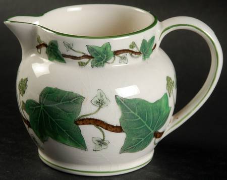 Napoleon Ivy Green (Queen's Ware) Mini Creamer