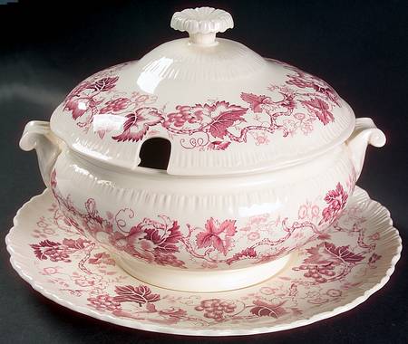 Old Vine Purple Tureen & Lid w/Underplate