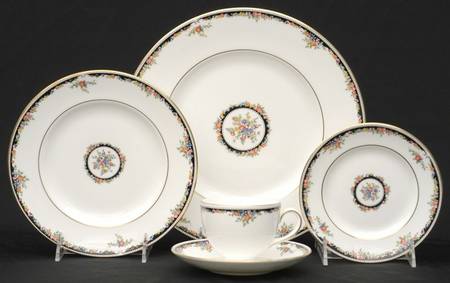 Osborne 40 Piece Estate Set