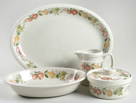 Quince 5 Piece Hostess Set by Wedgwood