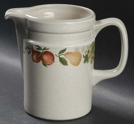 Quince 24 Oz Pitcher