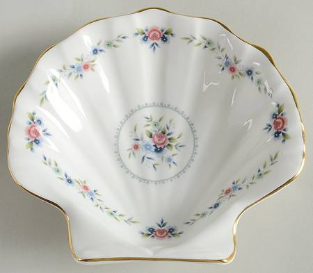 Rosedale Shell Shaped Dish