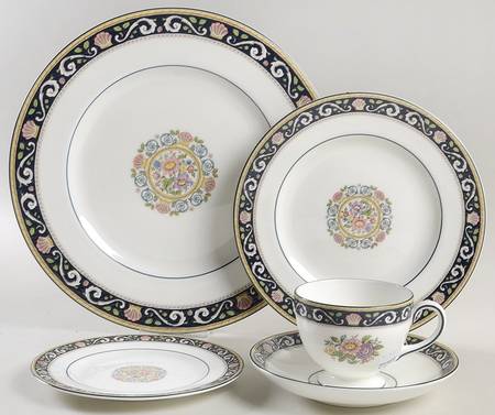 Runnymede Blue 40 Piece Estate Set
