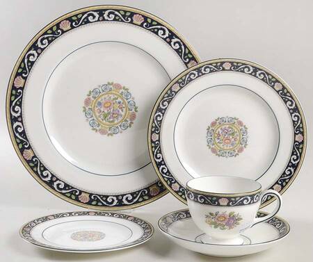 Runnymede Blue 40 Piece Estate Set