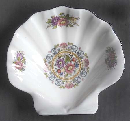 Runnymede Blue Shell Shaped Dish